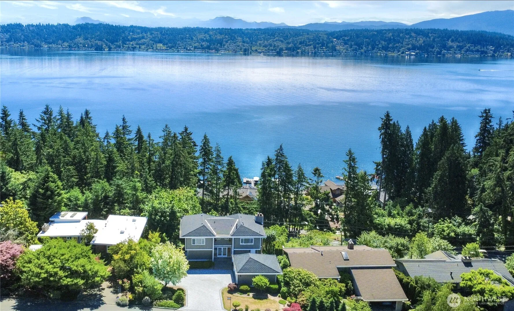 Property photo for 110 174th Place, Bellevue photo 3