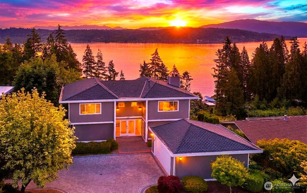 Property photo for 110 174th Place, Bellevue