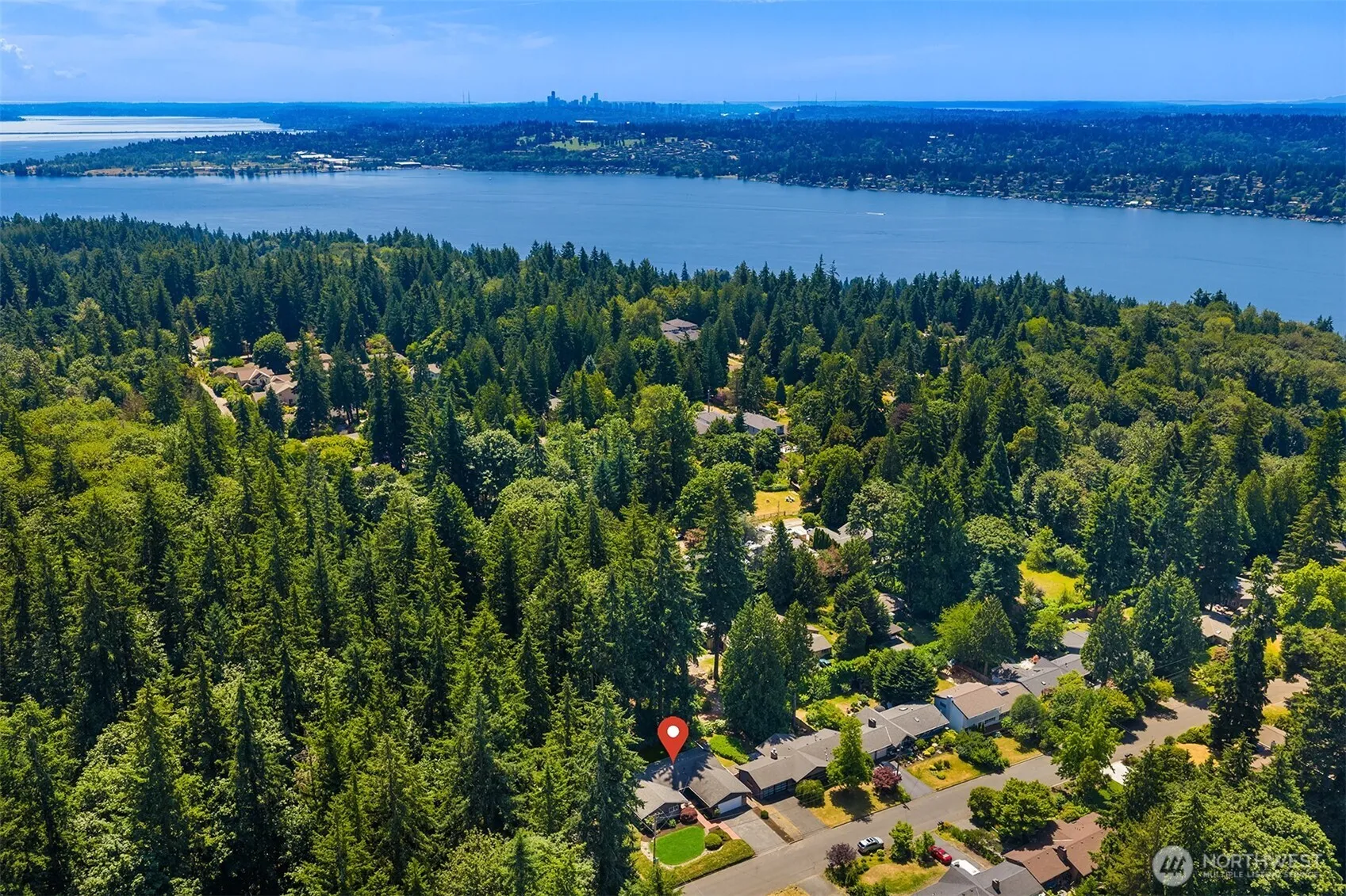 Property photo for 7061 Ne 137th Street, Kirkland
