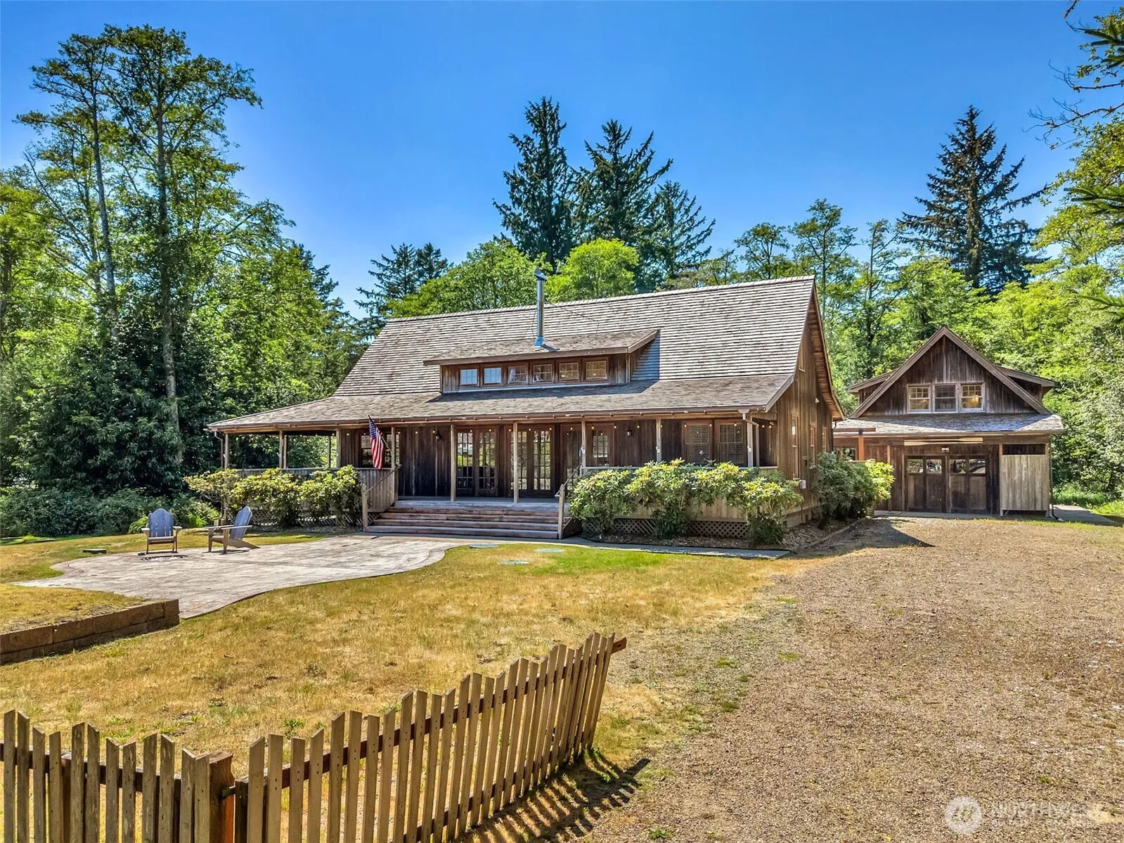 Property photo for 33811 Territory Road, Oysterville