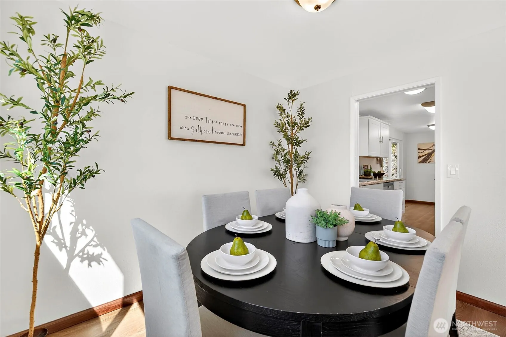 Property photo for 3415 24th Avenue W, Seattle photo 5
