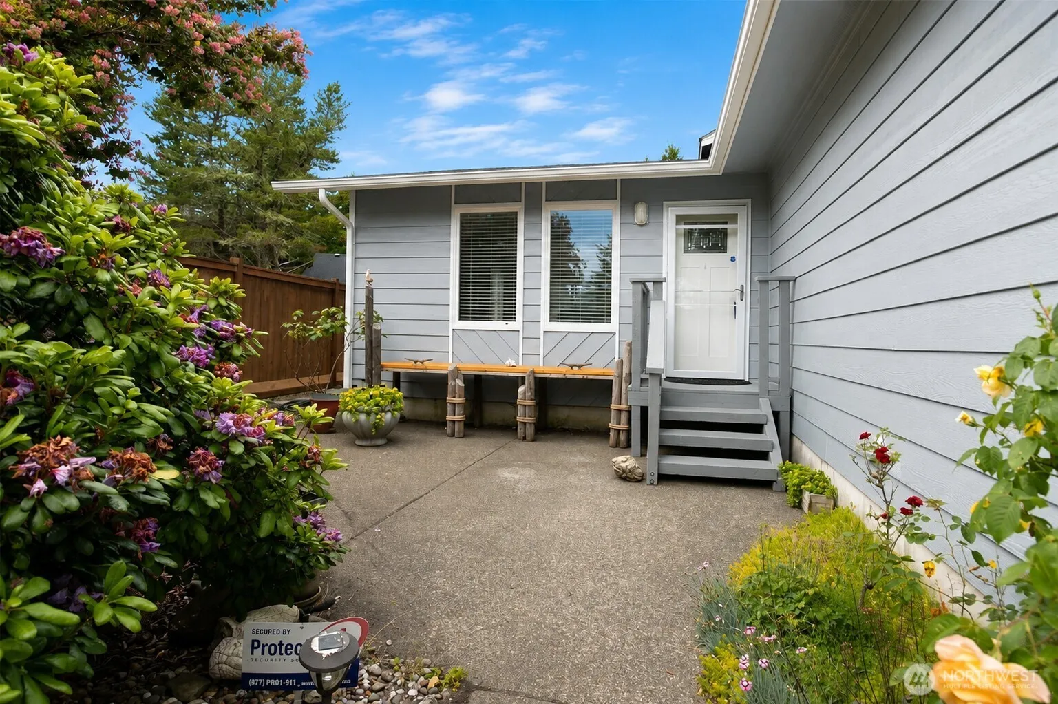 Property photo for 602 Huckleberry Court Se, Ocean Shores photo 2