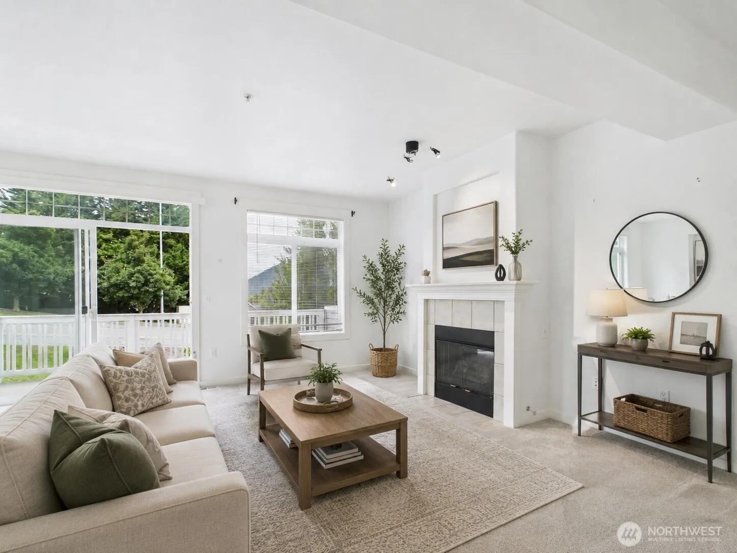 Property photo for 23120 Se Black Nugget Rd Road #a6, Issaquah photo 2