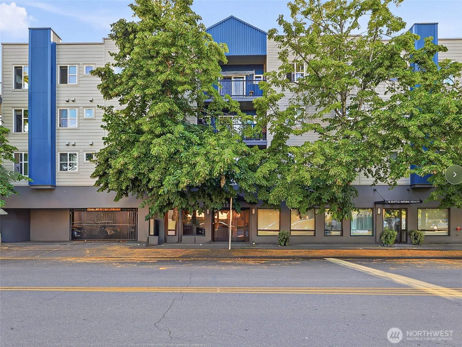 Property photo for 12345 Roosevelt Way Ne #310, Seattle photo 3