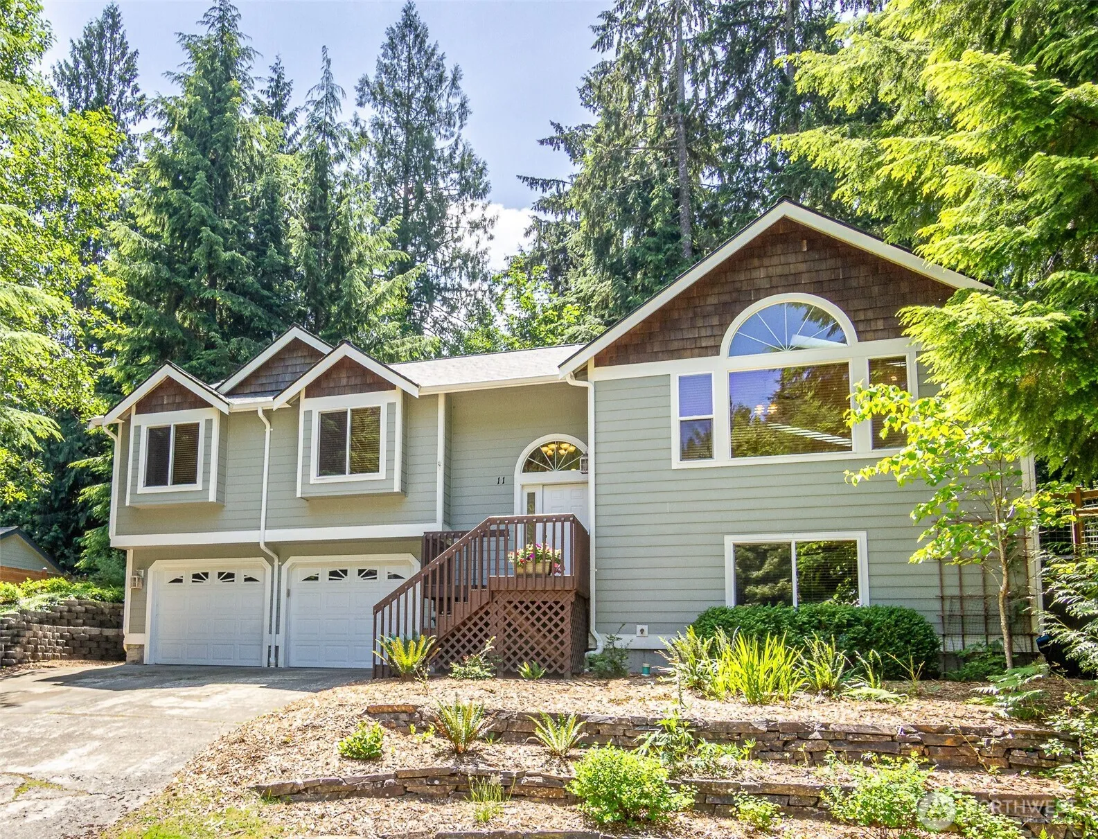 Property photo for 11 River Ridge Loop, Bellingham