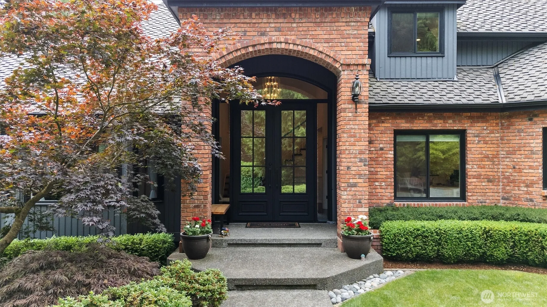 Property photo for 1017 221st Avenue Se, Sammamish photo 2