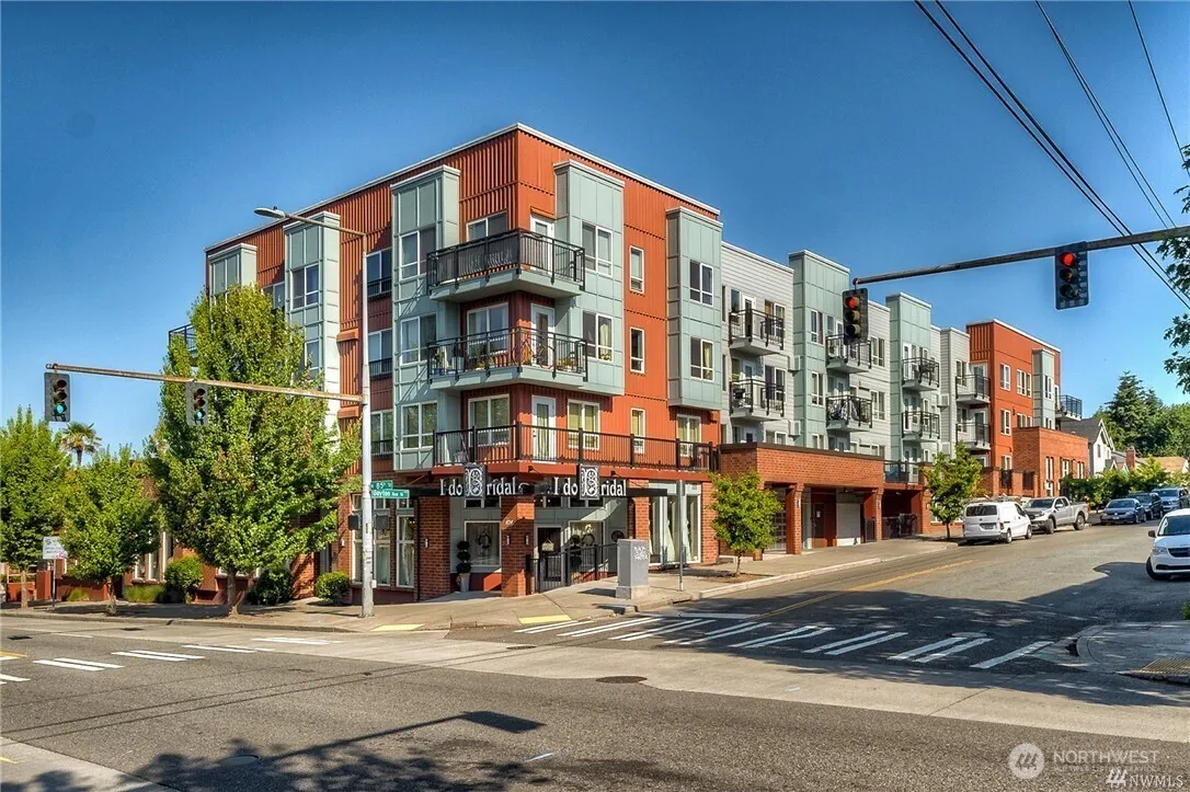 Property photo for 424 N 85th Street #406, Seattle