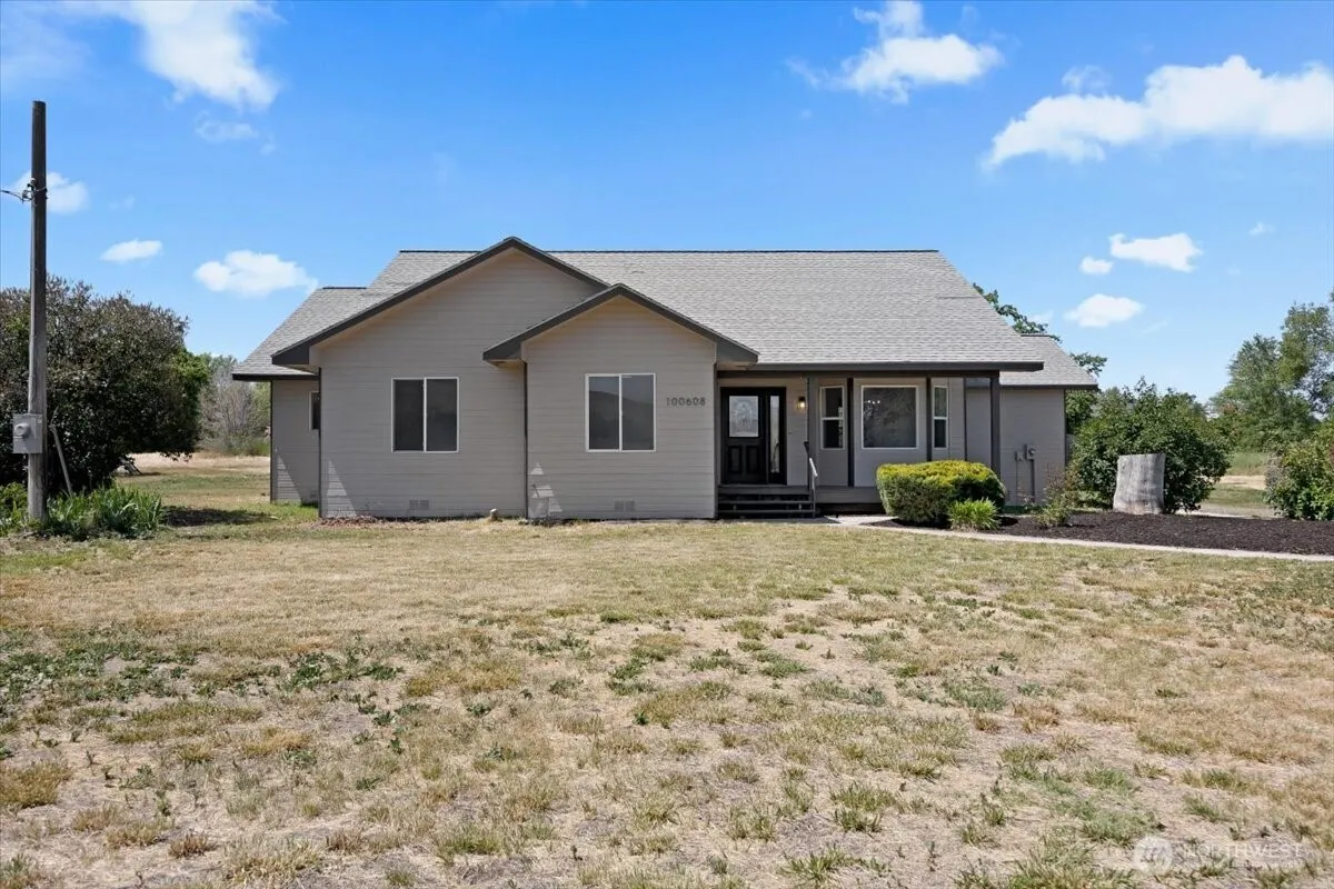 Property photo for 100608 W Old Inland Empire Hwy, Prosser