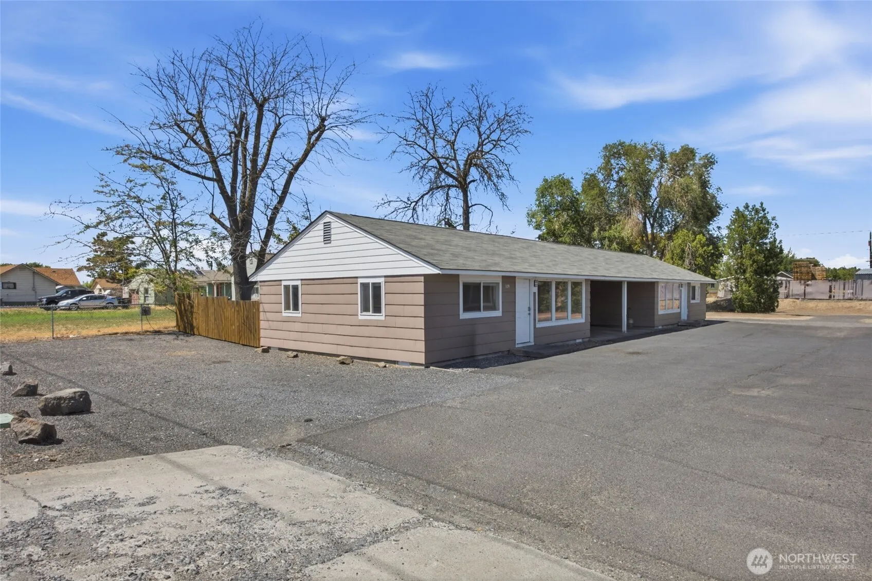 Property photo for 329 S Gibby Road, Moses Lake photo 4