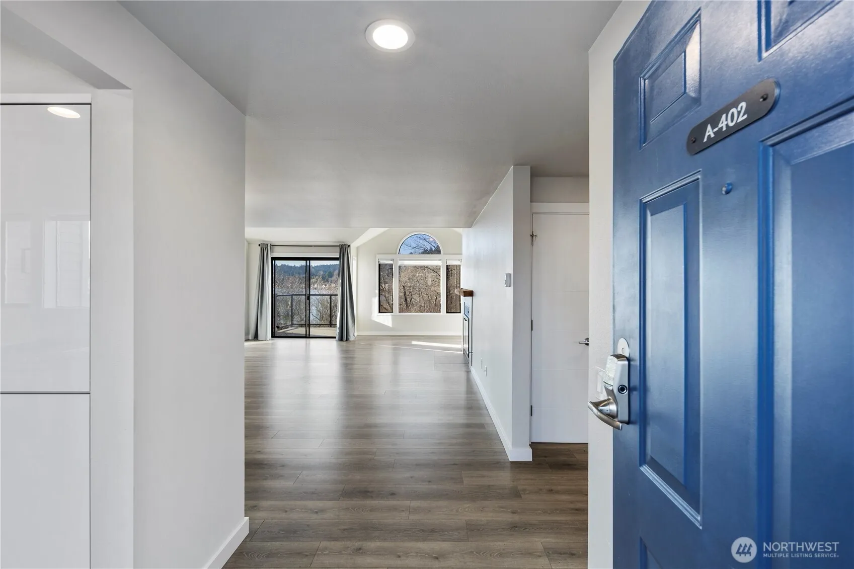 Property photo for 6121 Ne 175th Street #a402, Kenmore photo 3