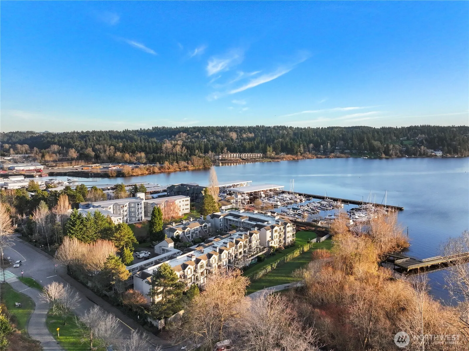 Property photo for 6121 Ne 175th Street #a402, Kenmore photo 2