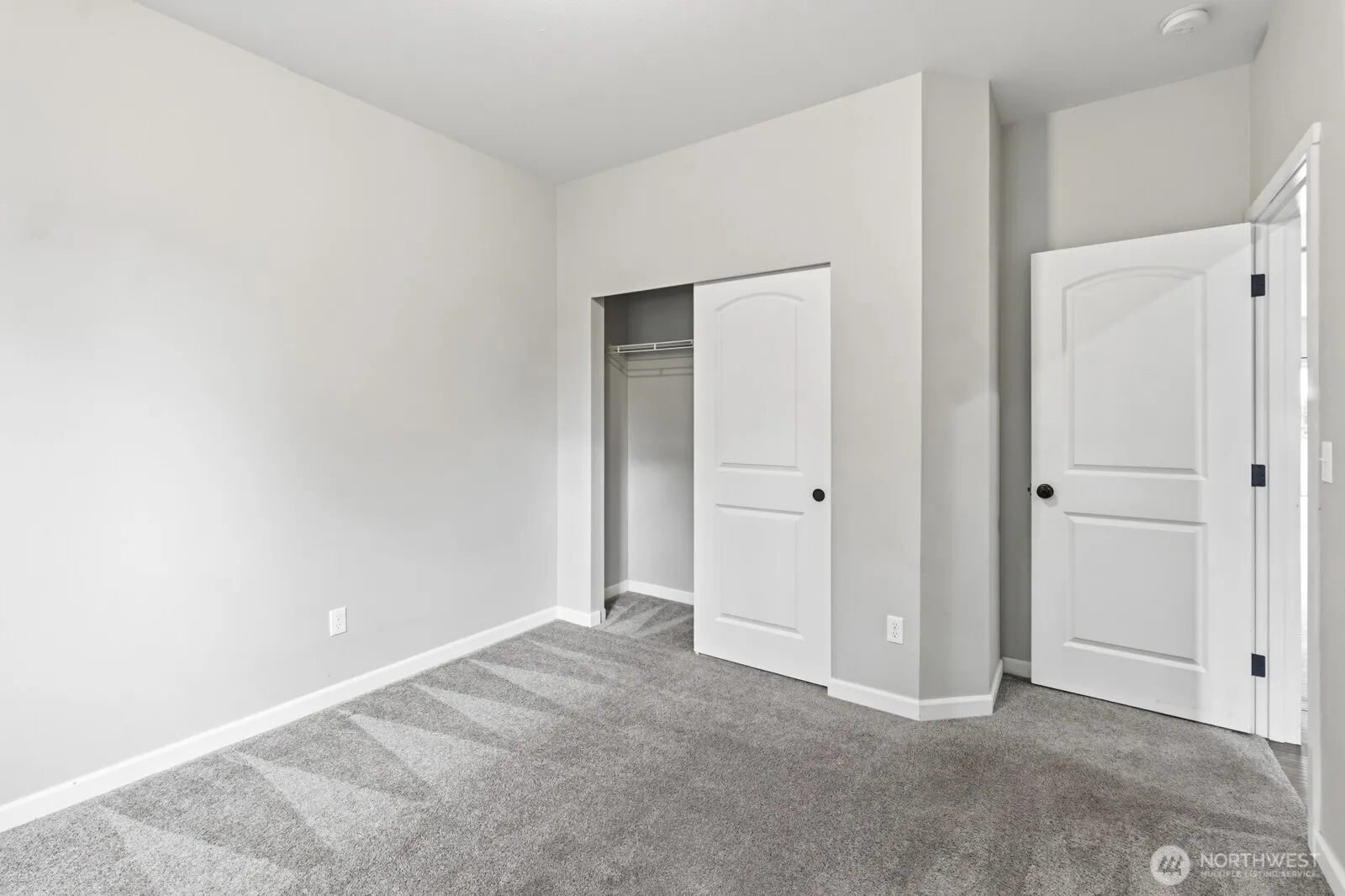 Property photo for 6974 Bailey Street Se, Lacey photo 4