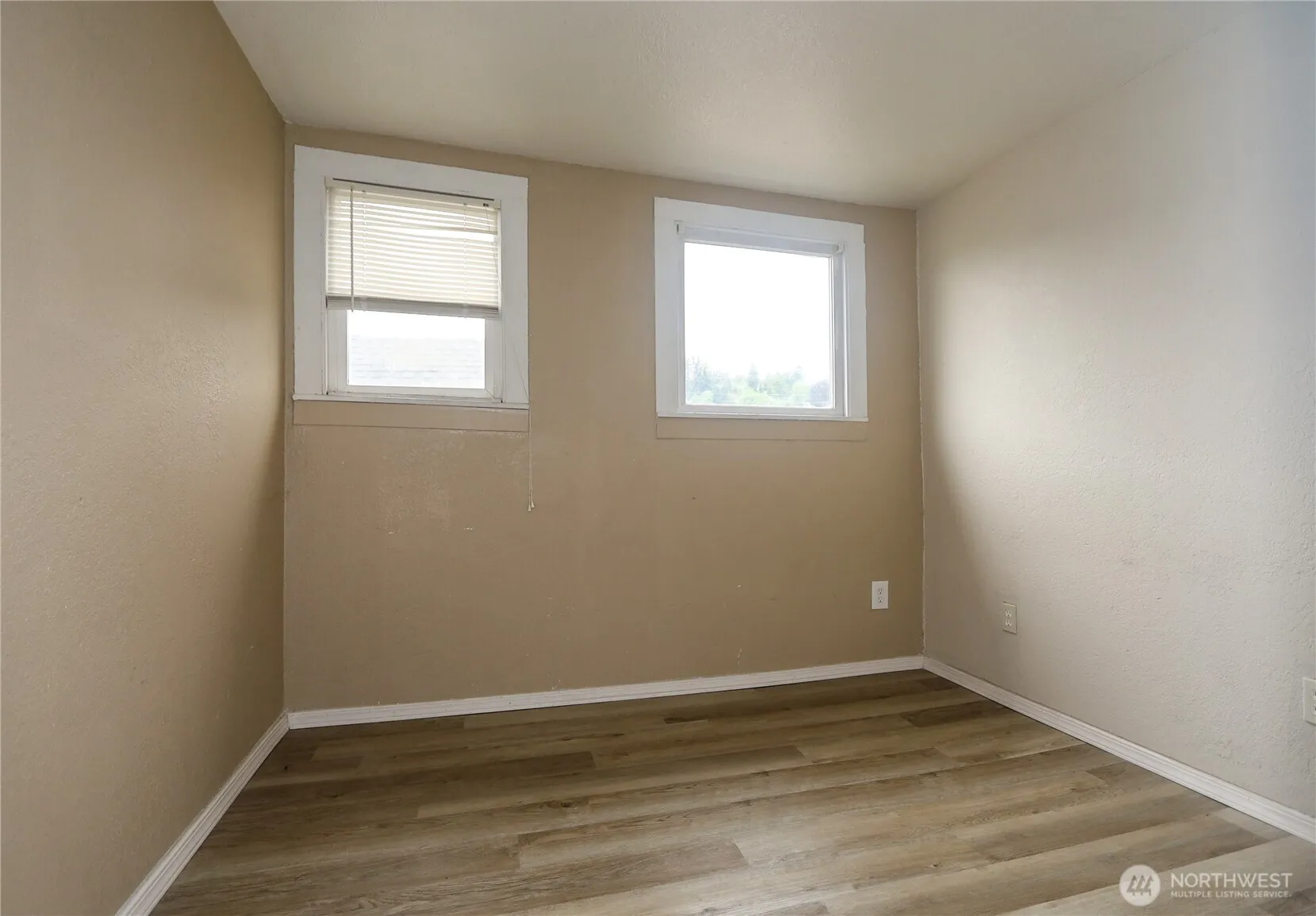 Property photo for 1111 Chenault Avenue, Hoquiam photo 3