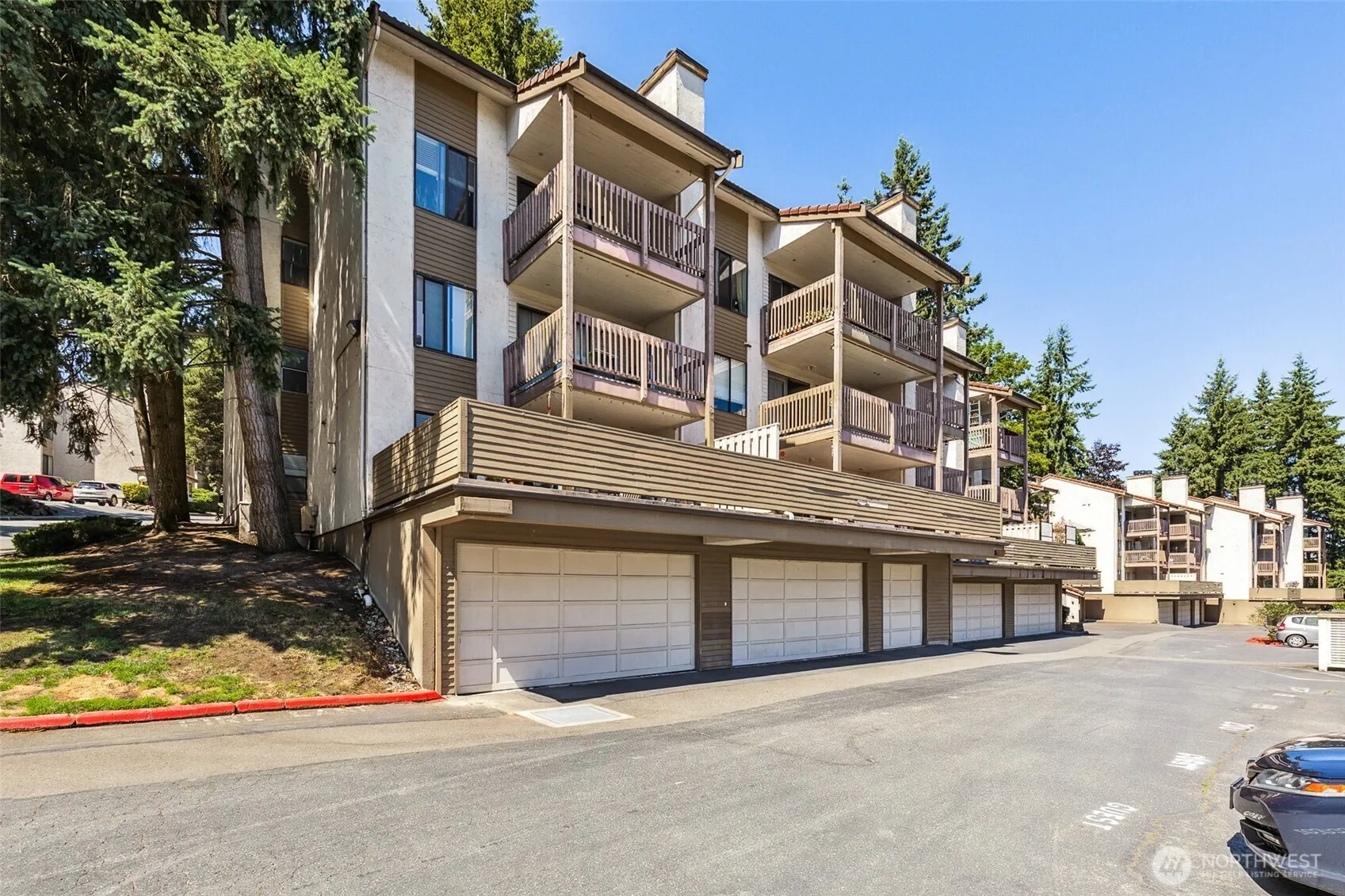 Property photo for 10410 Ne 32nd Place #d103, Bellevue