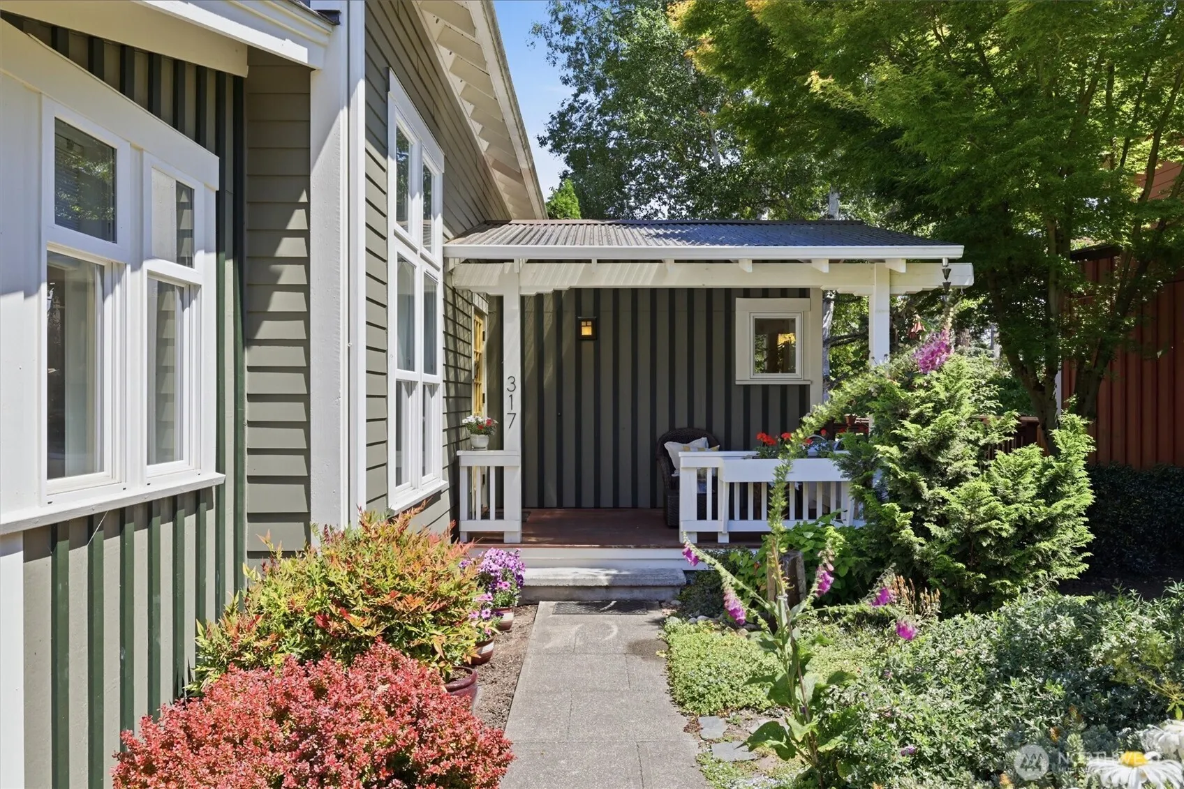 Property photo for 317 N 160th Place, Shoreline photo 3