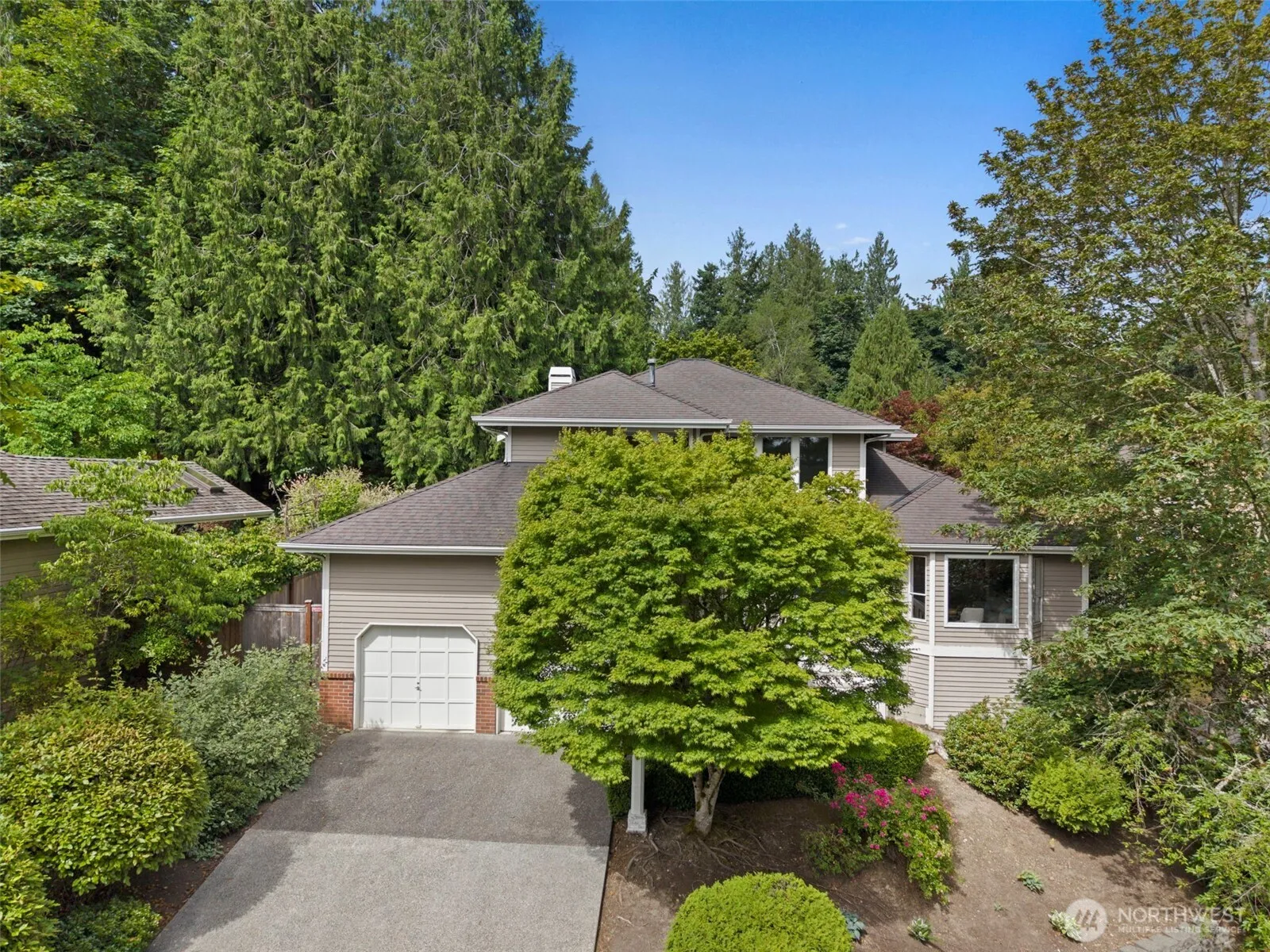 Property photo for 1819 221st Place Ne, Sammamish