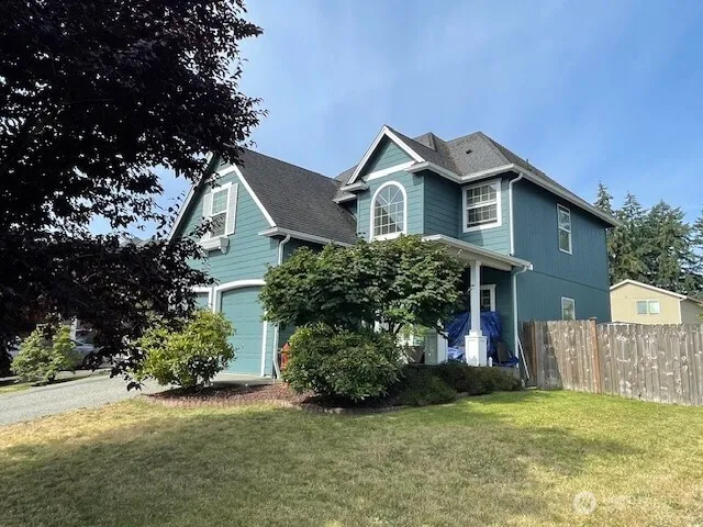 Property photo for 11712 10th Avenue E, Tacoma photo 2