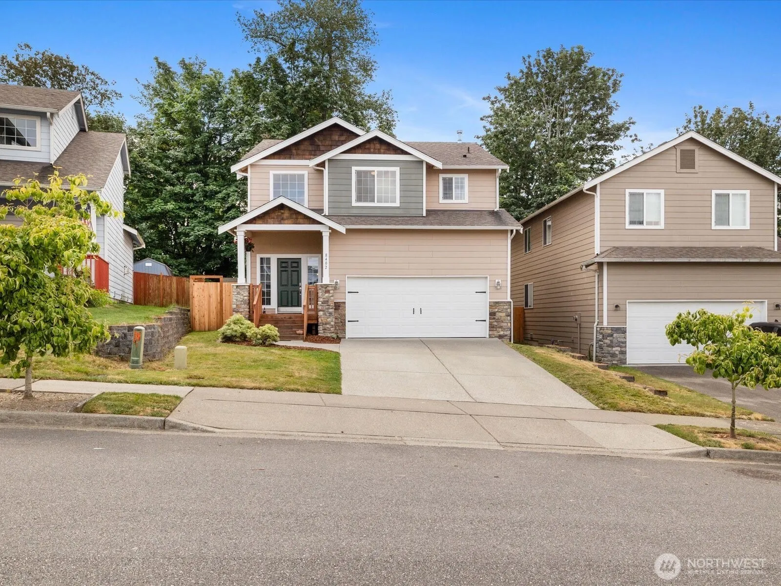 Property photo for 8402 19th Street Ne, Lake Stevens