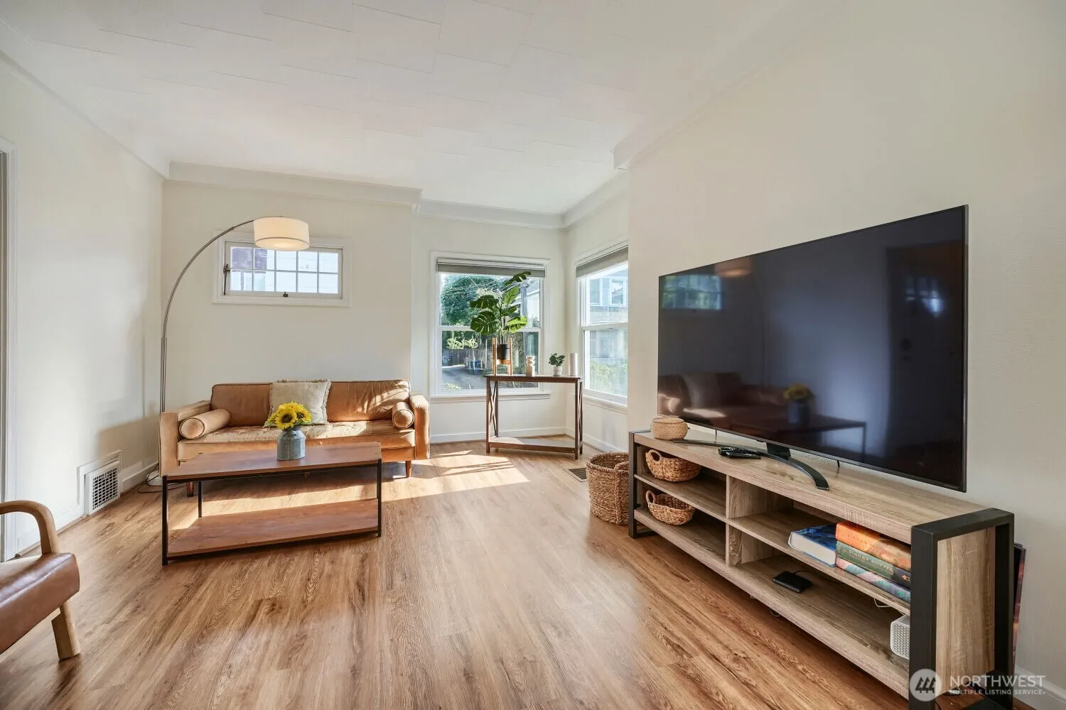Property photo for 715 W Wheeler Street, Seattle photo 5