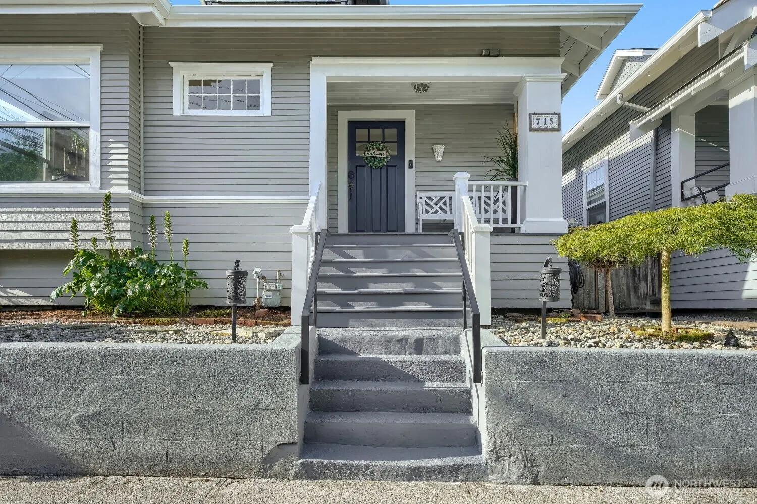 Property photo for 715 W Wheeler Street, Seattle photo 2