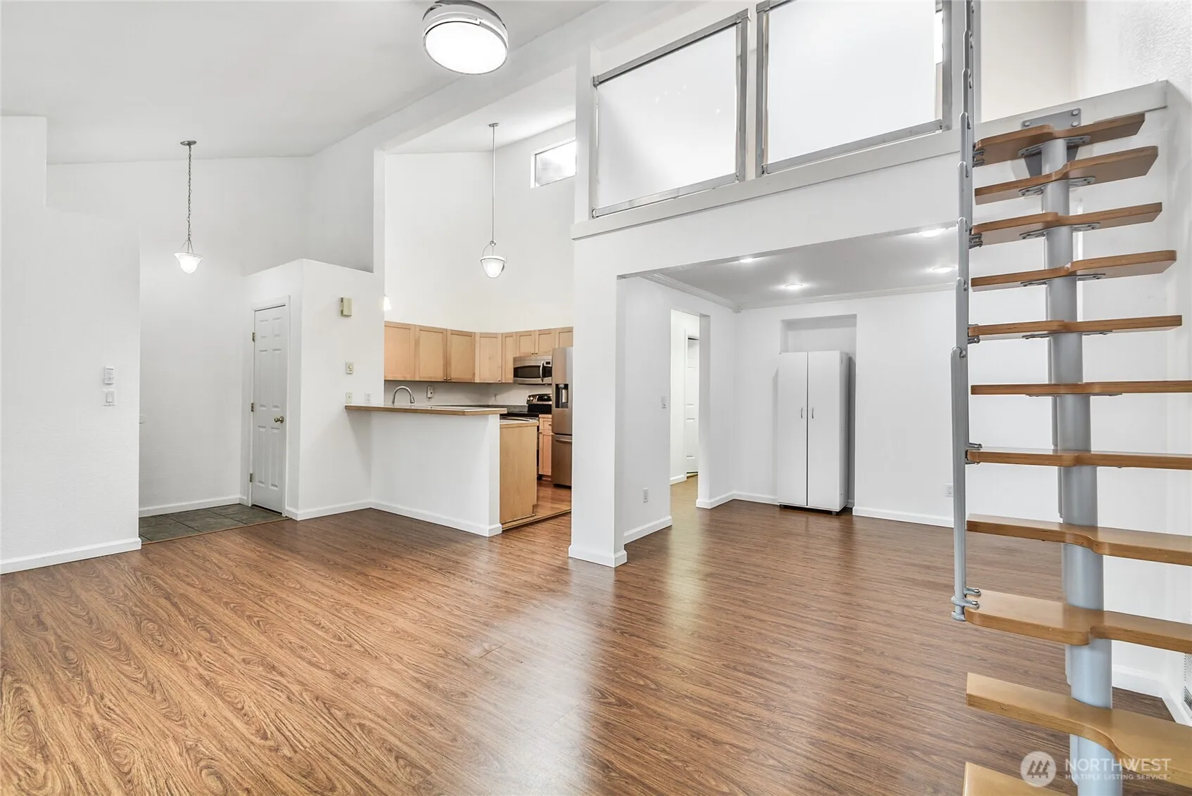 Property photo for 12037 100th Avenue Ne #206, Kirkland photo 4