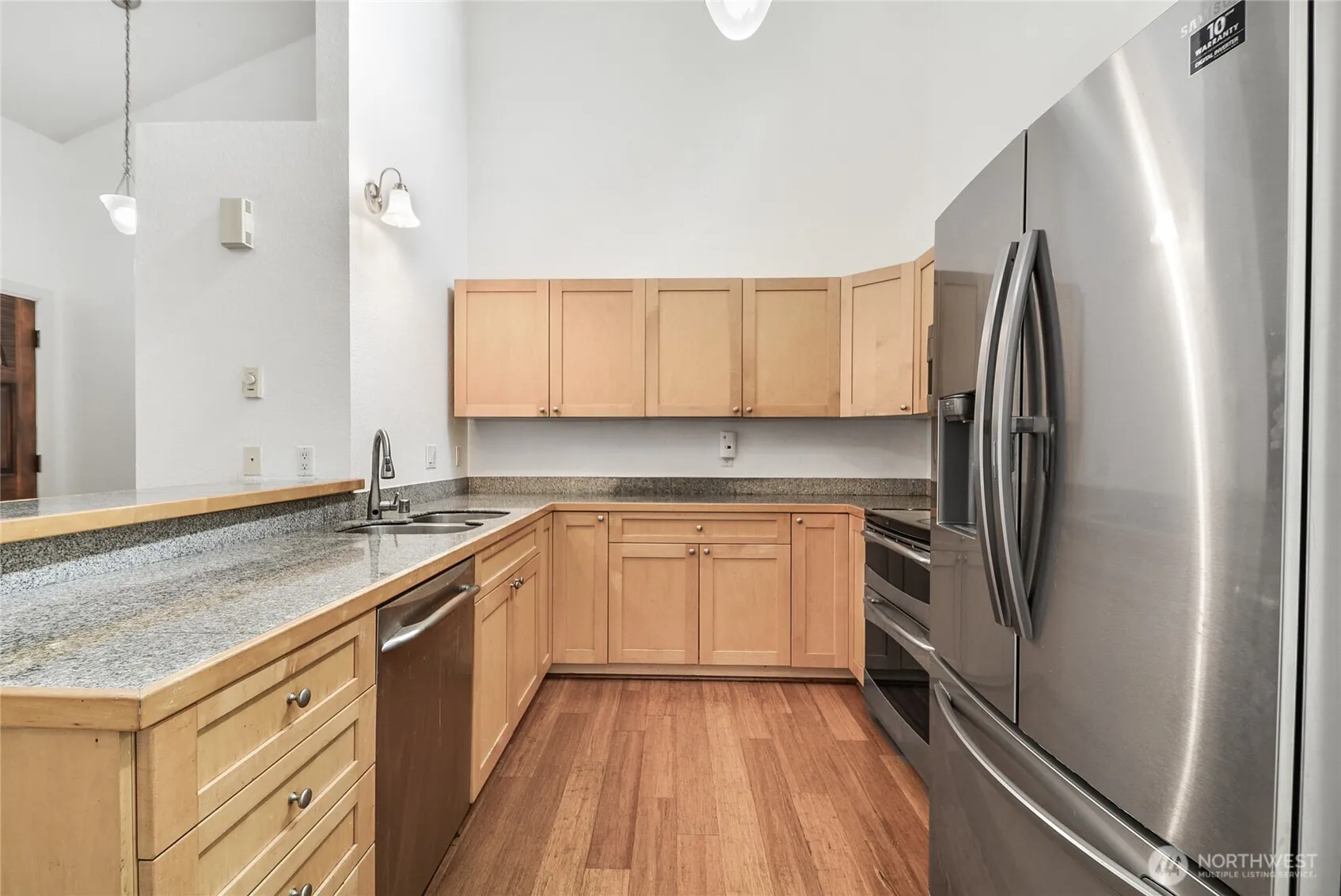 Property photo for 12037 100th Avenue Ne #206, Kirkland photo 5