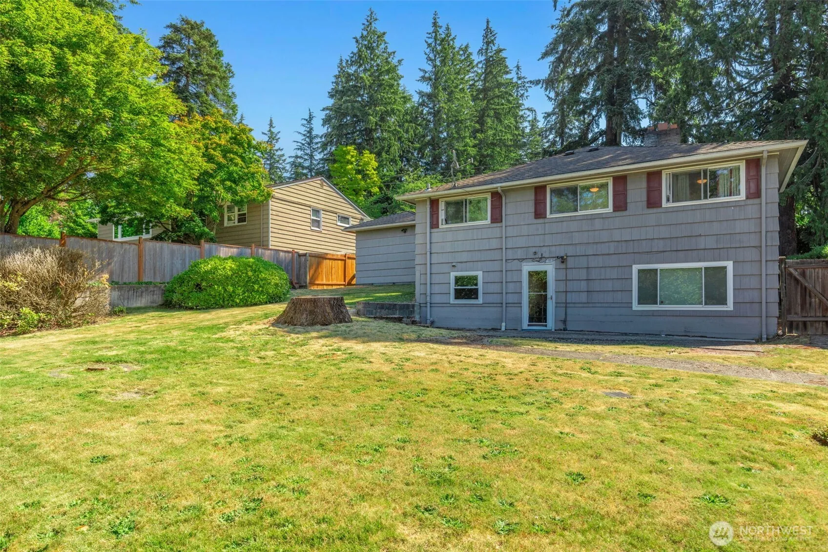 Property photo for 19005 104th Avenue Ne, Bothell photo 3