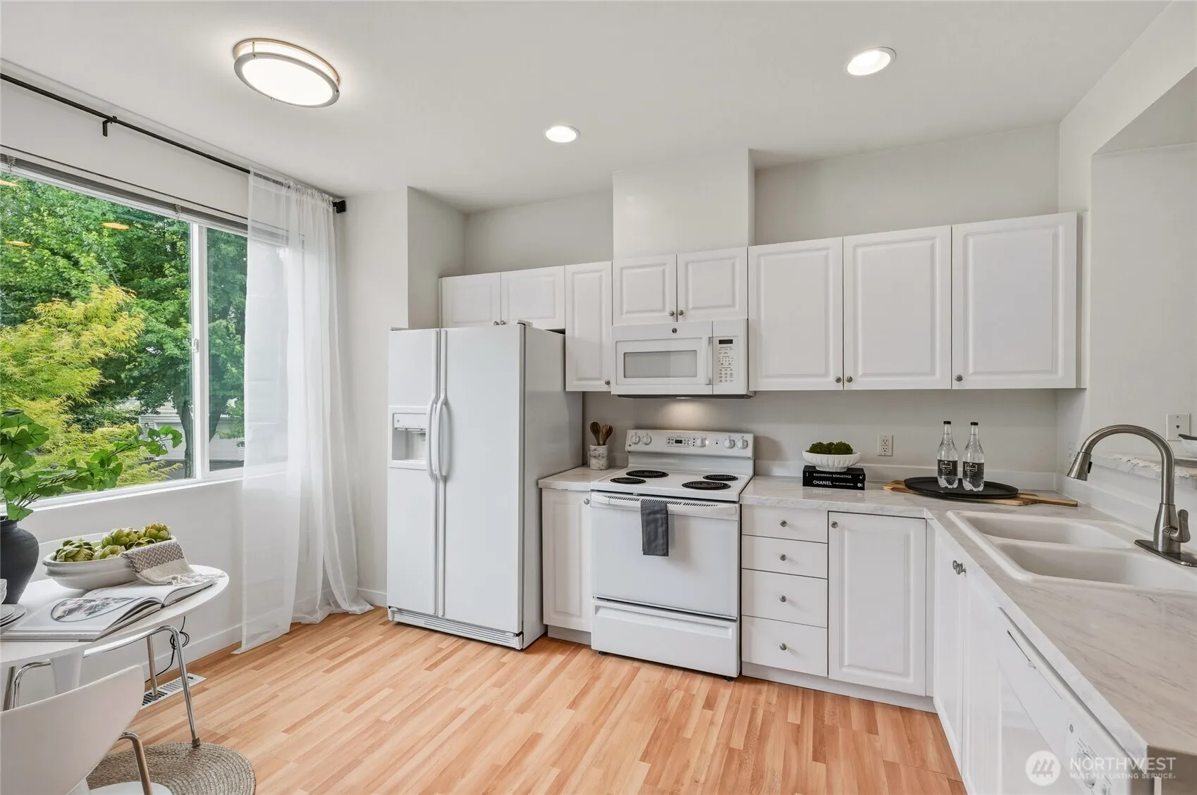 Property photo for 16227 119th Place Ne, Bothell photo 3
