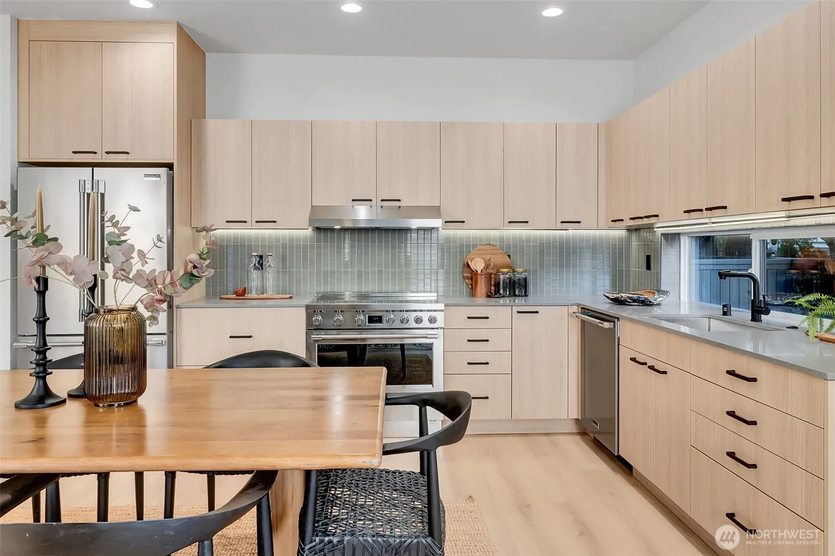 Property photo for 4405 S Holly Street, Seattle photo 5