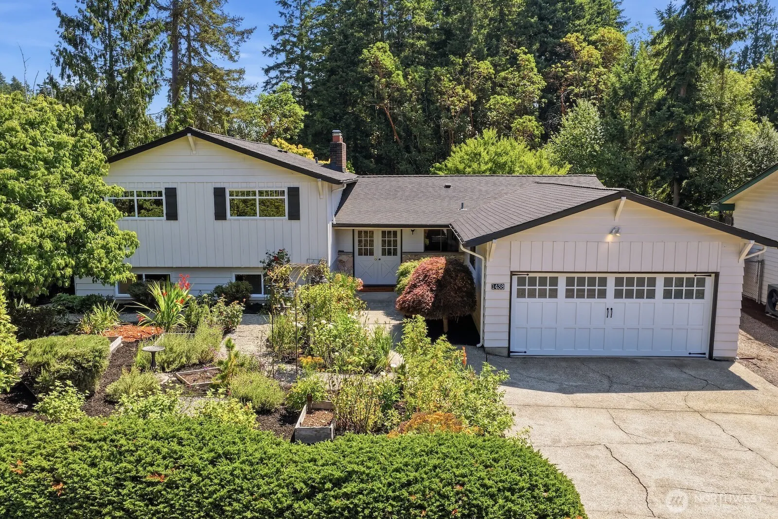 Property photo for 1438 159th Avenue Se, Bellevue