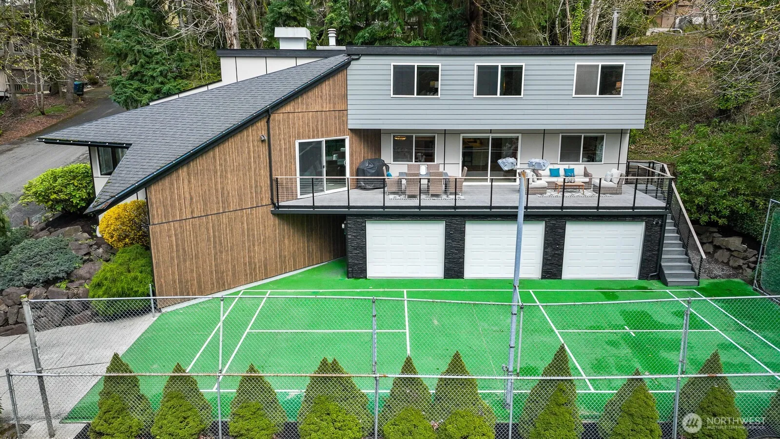 Property photo for 4830 88th Place Se, Mercer Island photo 2