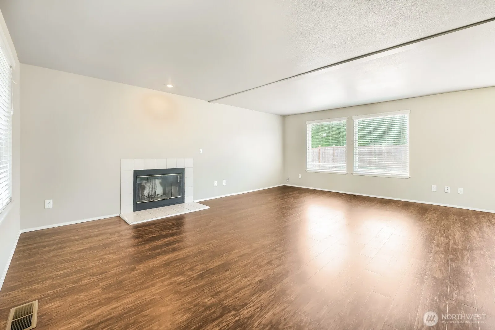 Property photo for 4206 N Pearl Street, Tacoma photo 3