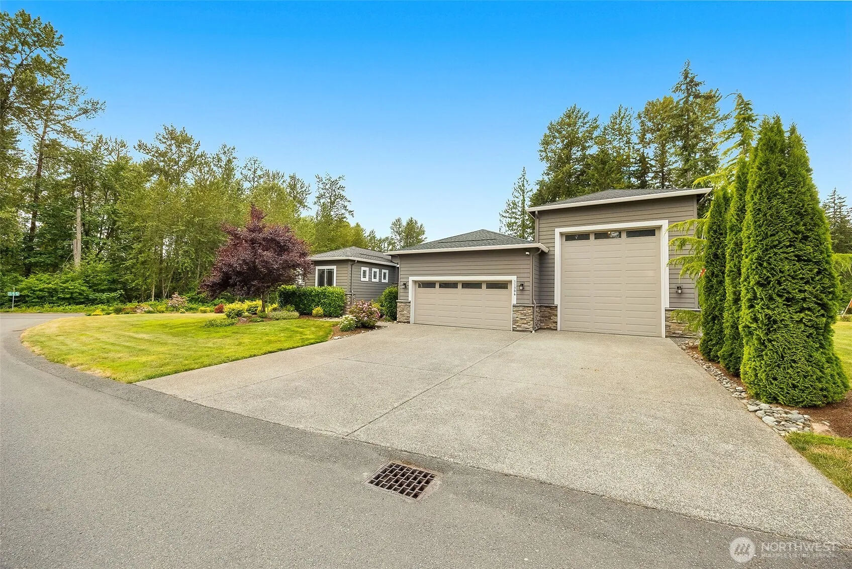 Property photo for 11306 143rd Drive Ne, Lake Stevens photo 2
