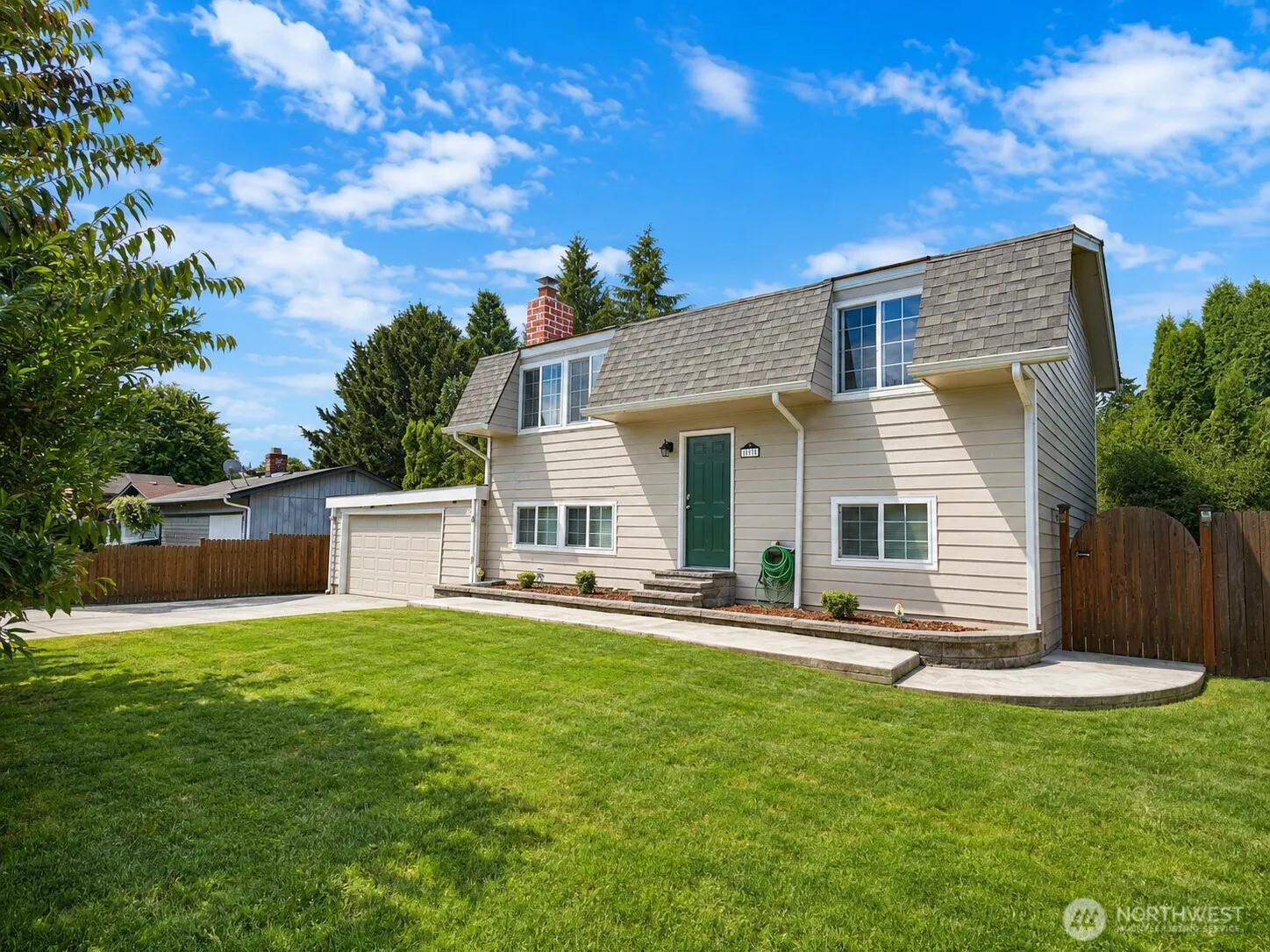 Property photo for 6132 59th Street Ne, Marysville photo 2