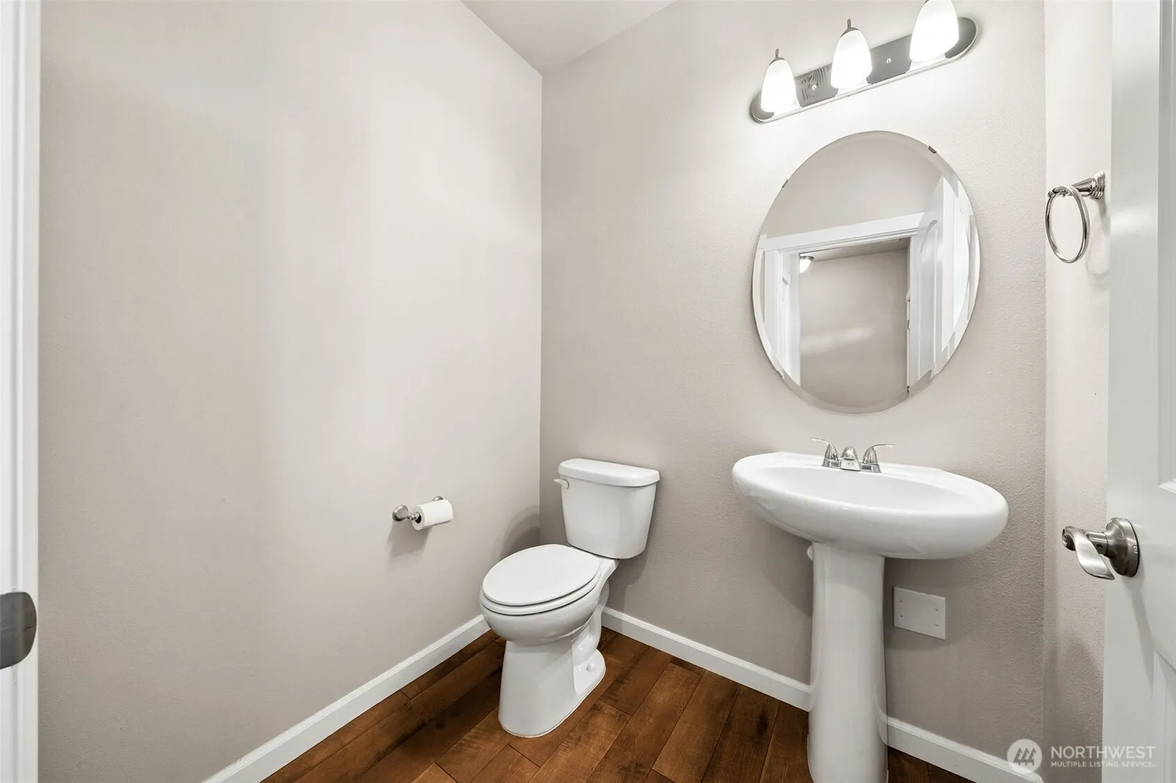 Property photo for 8019 162nd Street Ct E, Puyallup photo 4