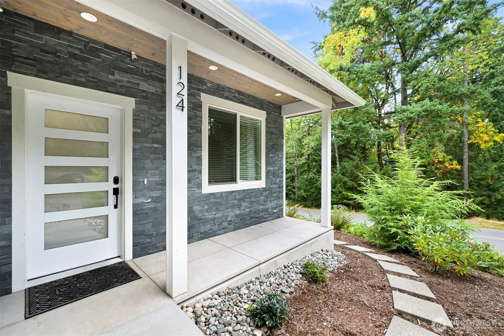 Property photo for 124 Sudden Valley Drive, Bellingham photo 4