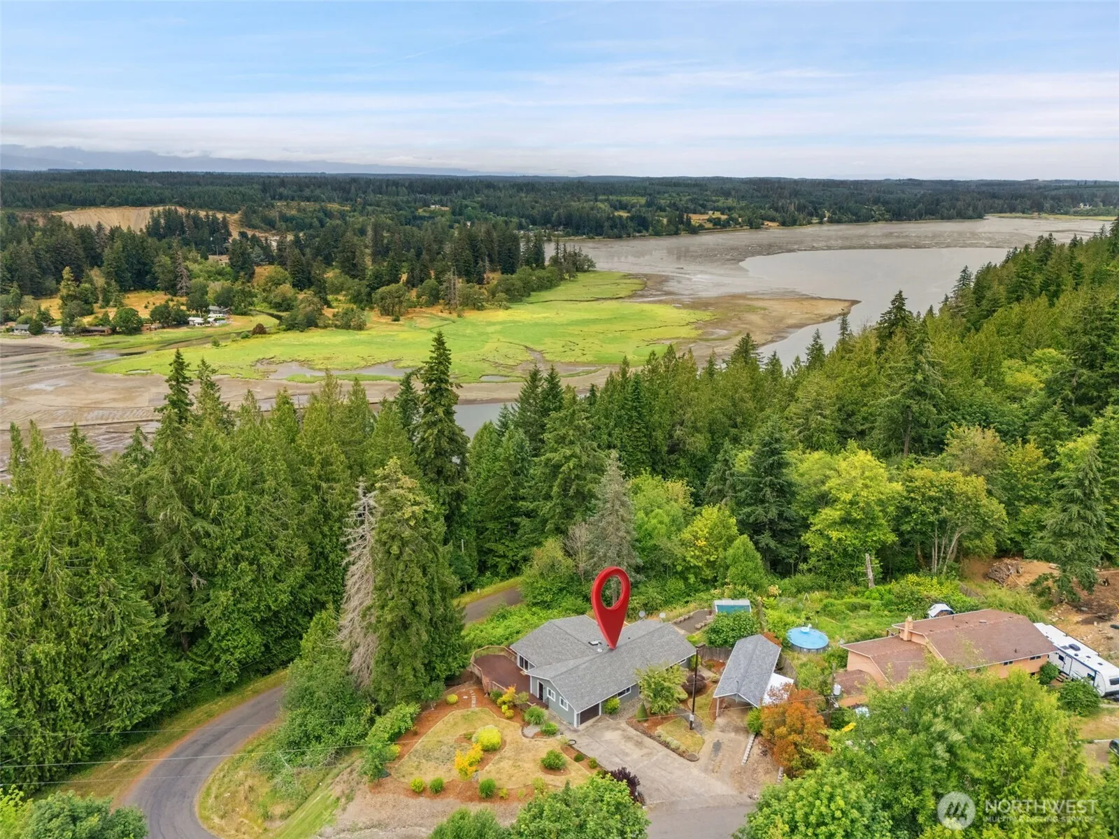 Property photo for 1190 E Daniels Road, Shelton