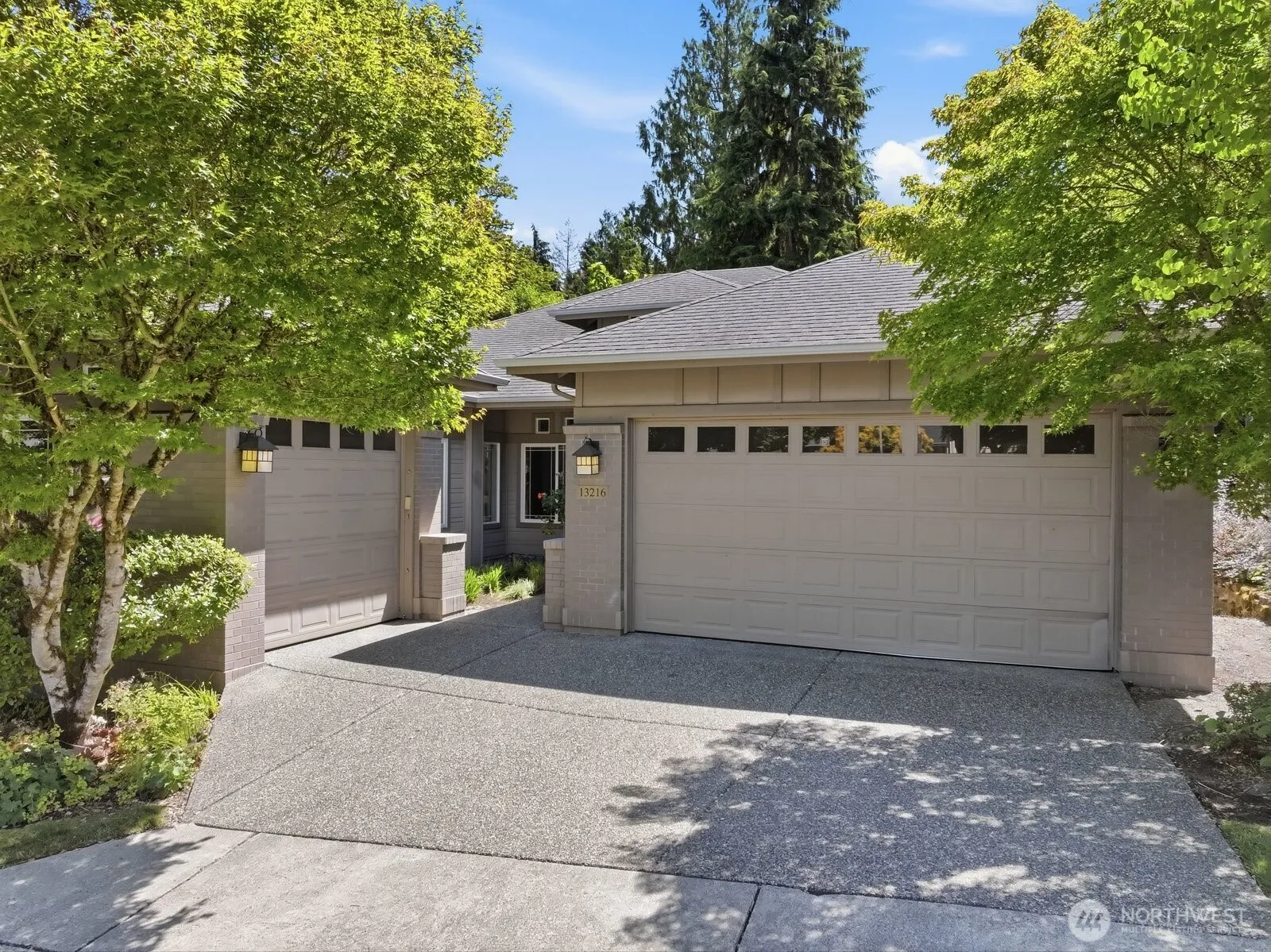 Property photo for 13216 230th Place Ne, Redmond photo 2