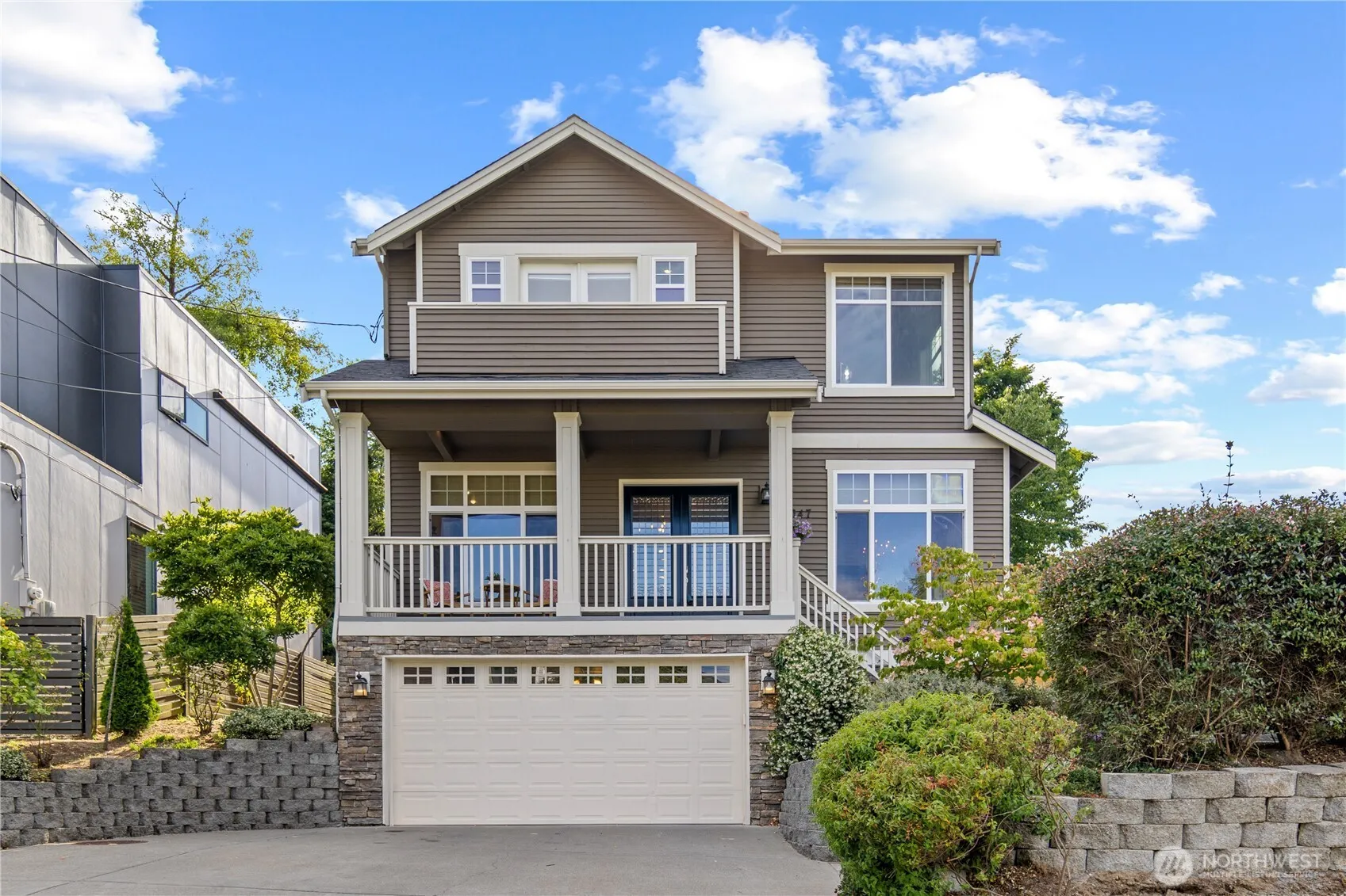 Property photo for 4047 Willams Avenue W, Seattle