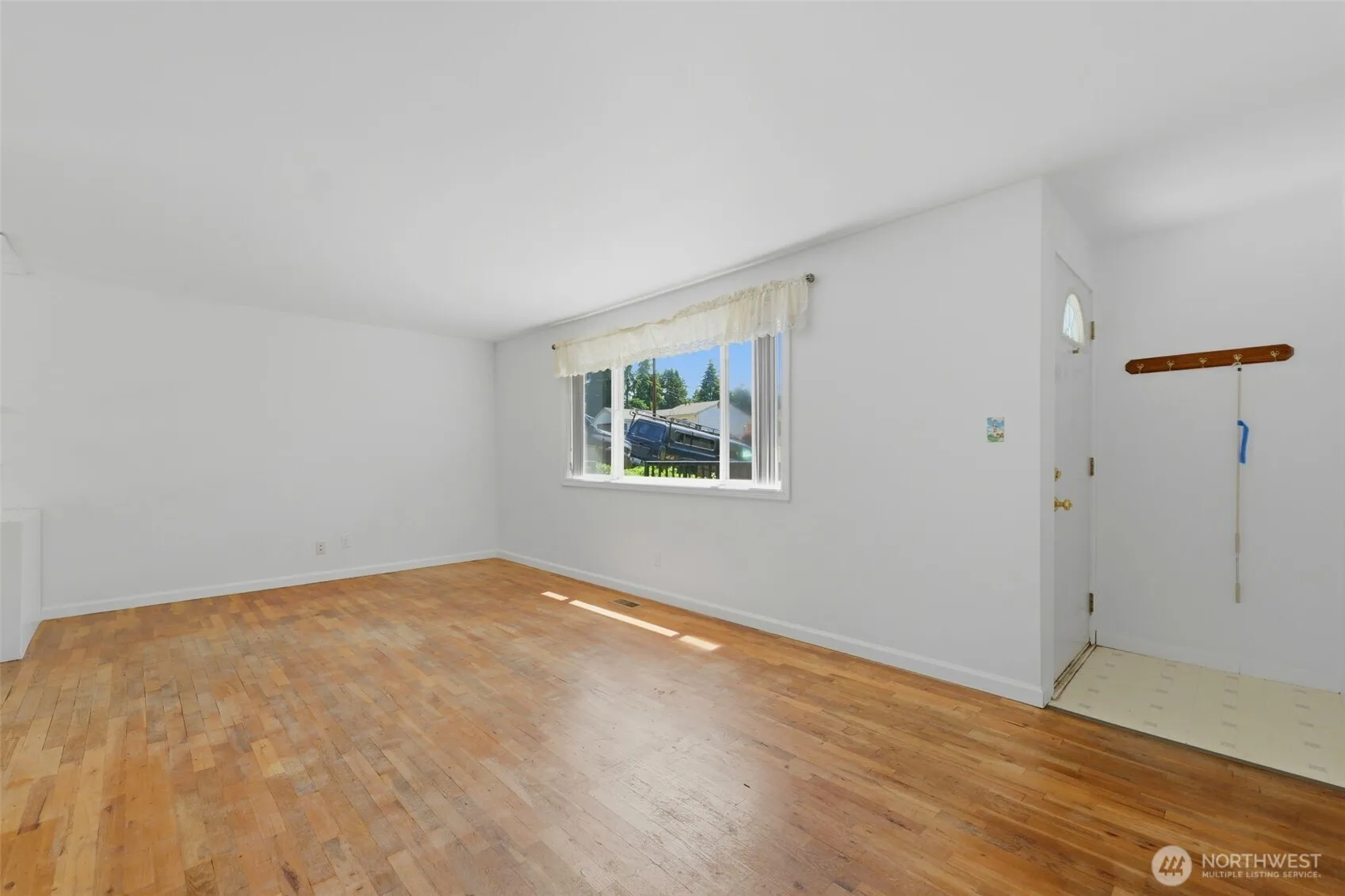 Property photo for 842 Sw 305th Street, Federal Way photo 5