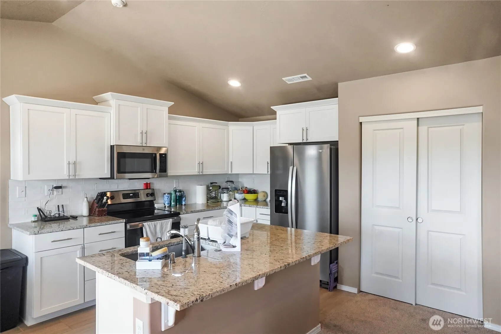 Property photo for 1125 W Sequoia Road, Moses Lake photo 2