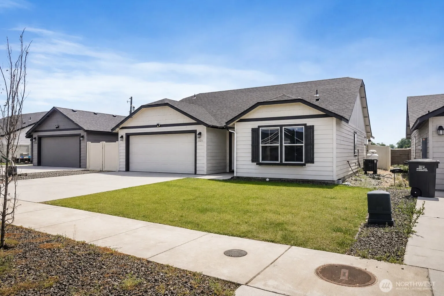 Property photo for 1125 W Sequoia Road, Moses Lake
