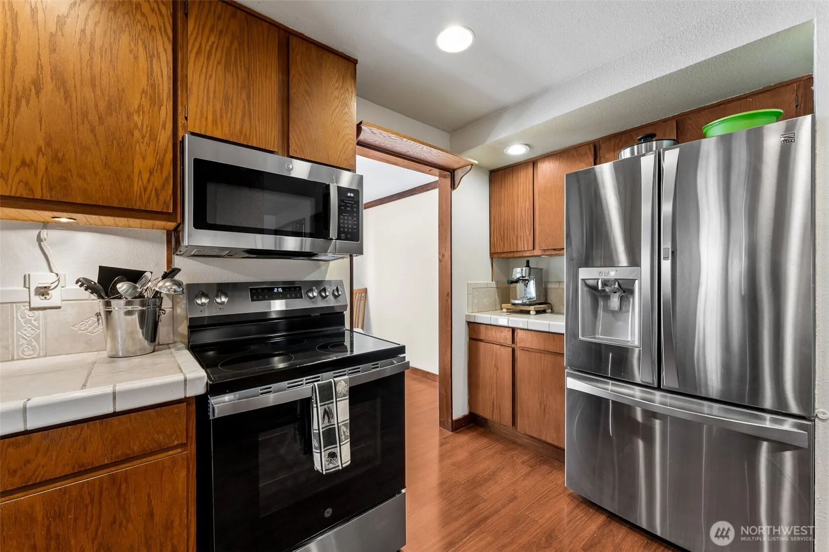 Property photo for 2407 Se 8th Place, Renton photo 4