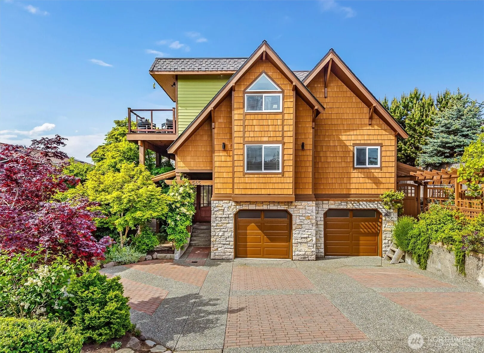Property photo for 545 Holly Drive, Edmonds photo 2