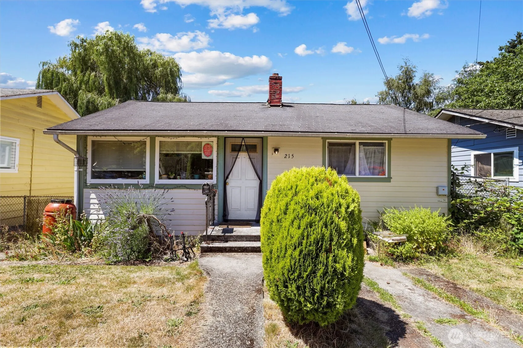 Property photo for 215 31st Avenue E, Seattle photo 3