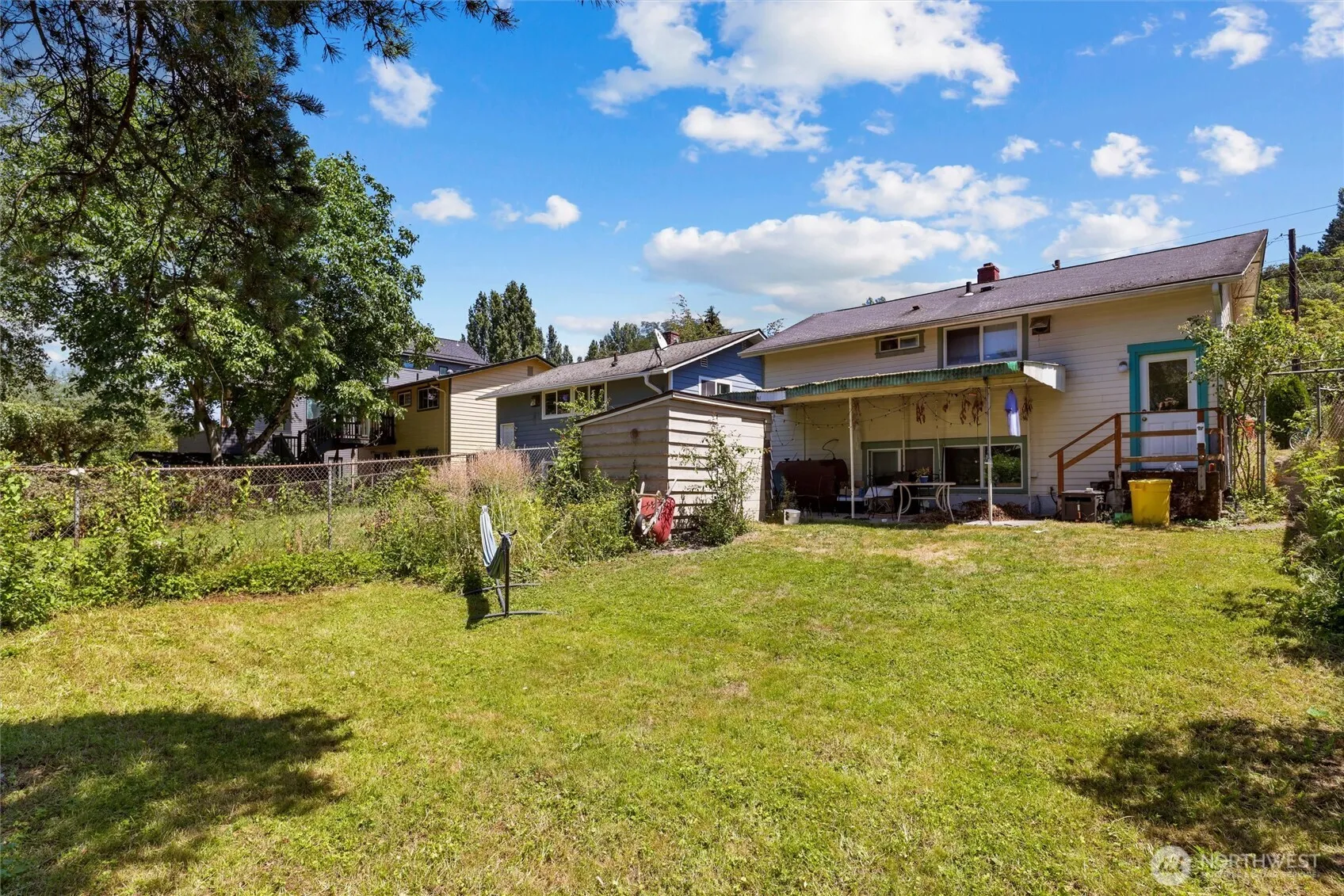 Property photo for 215 31st Avenue E, Seattle photo 2