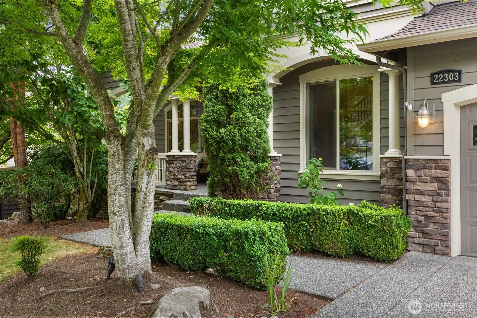 Property photo for 22303 1st Drive Se, Bothell photo 2