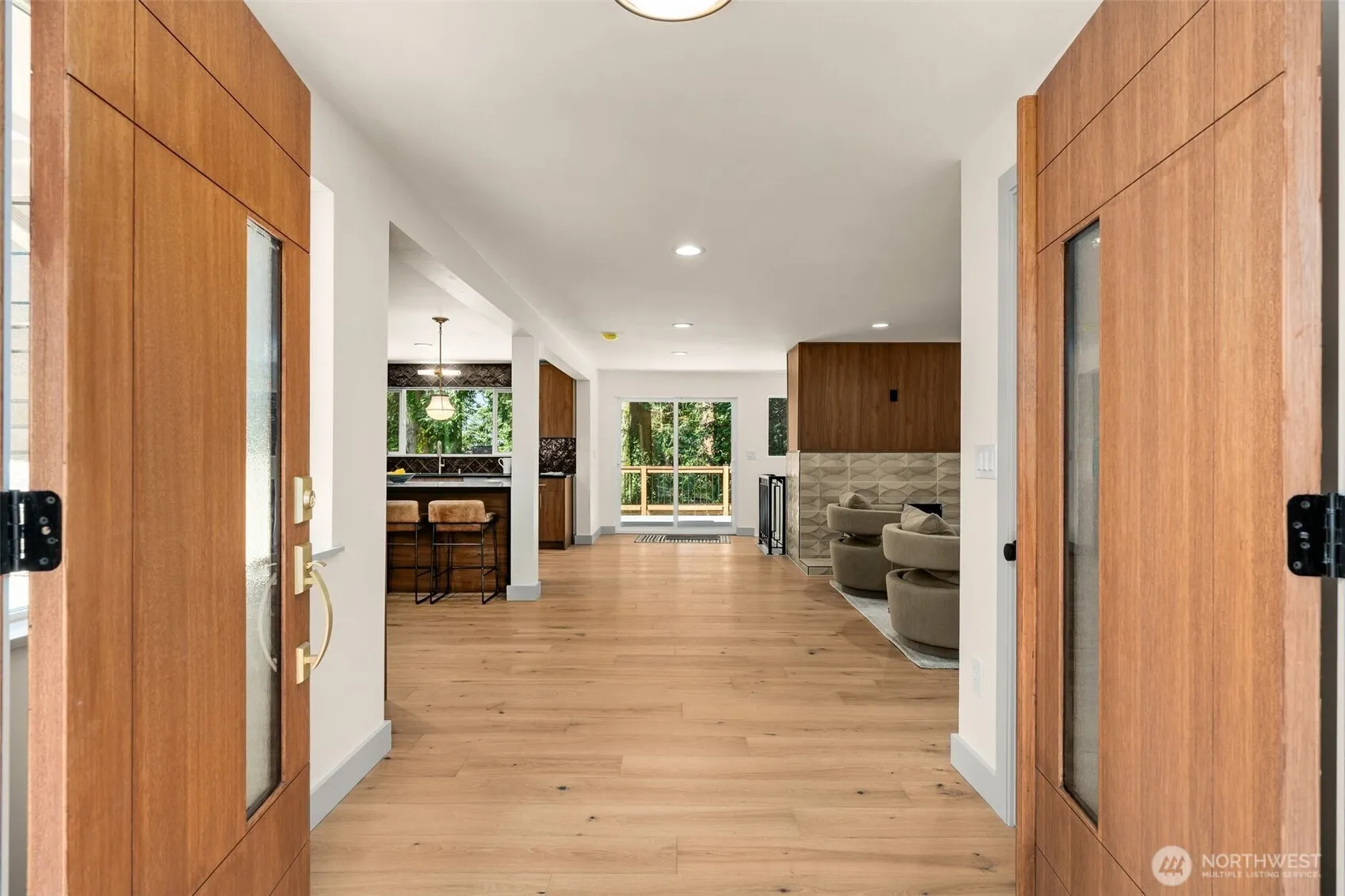 Property photo for 13237 8th Avenue Nw, Seattle photo 4