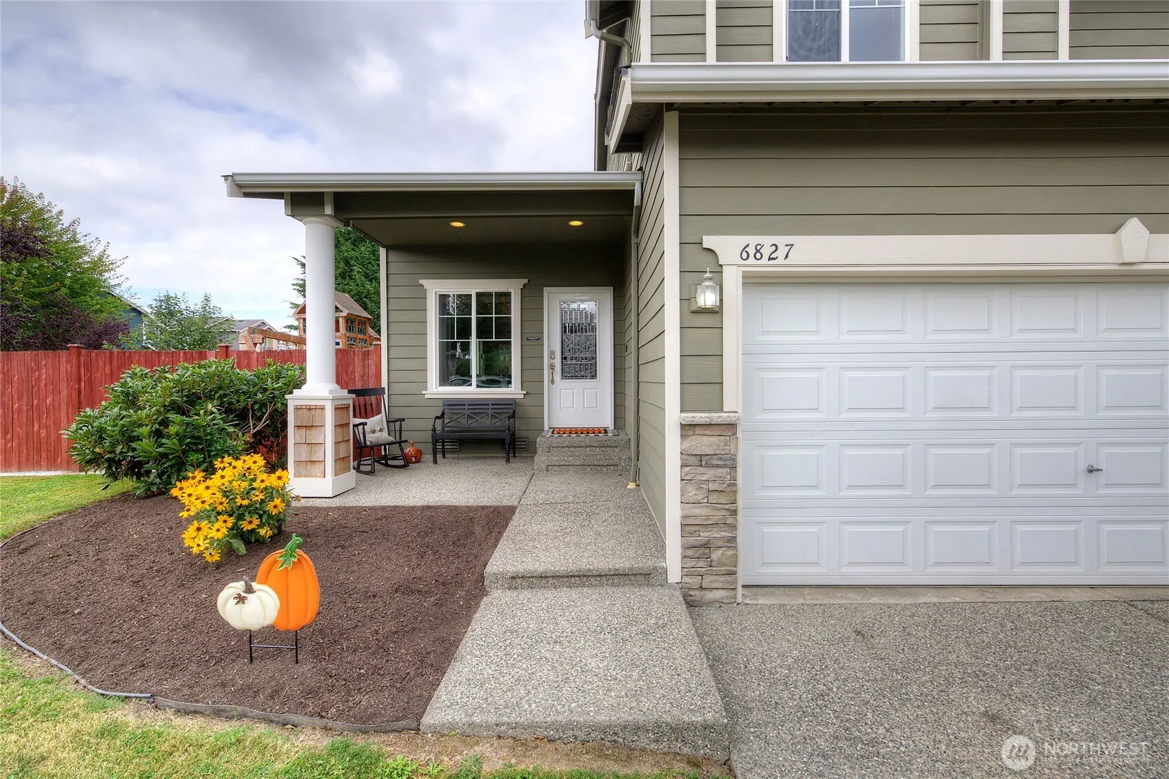 Property photo for 6827 278th St Nw, Stanwood photo 3