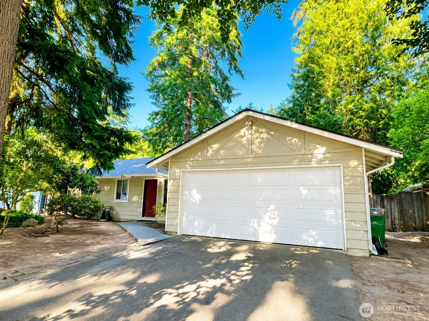 Property photo for 14037 108th Avenue Ne, Kirkland photo 2
